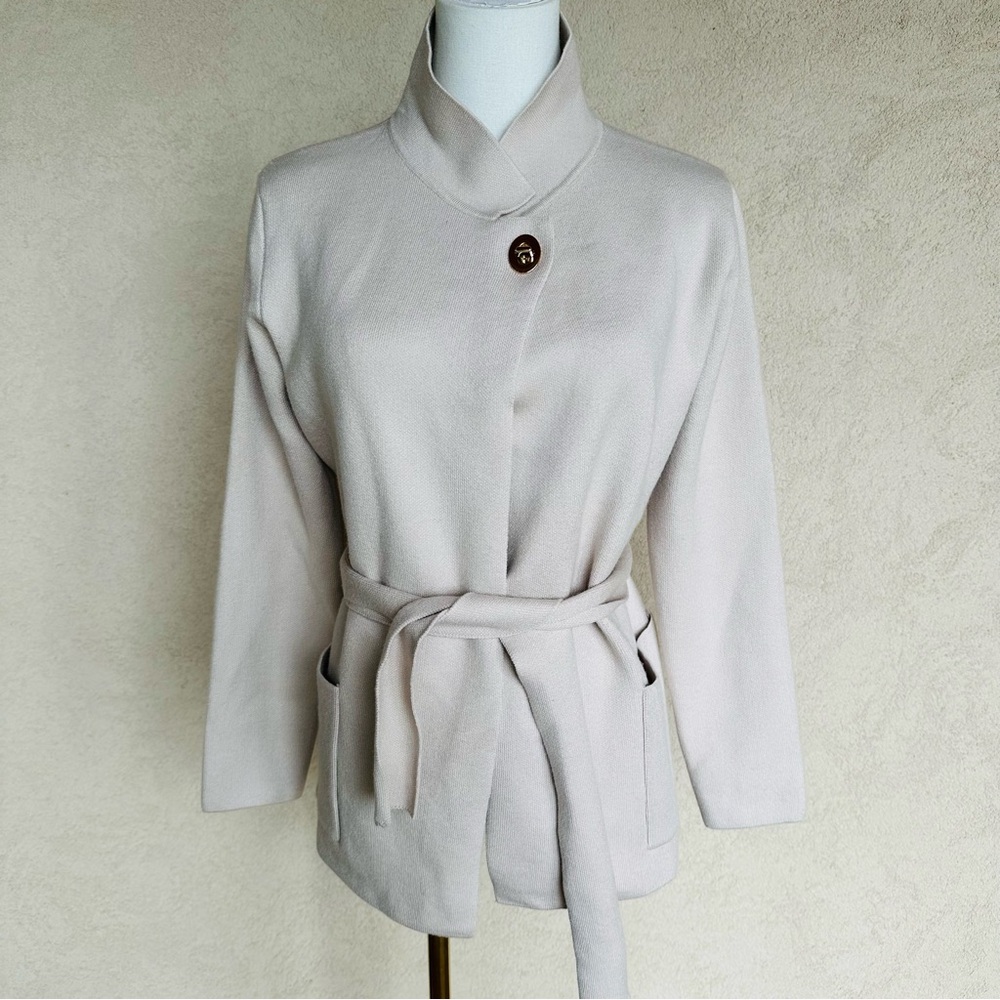 Tahari Cream Belted Sweater